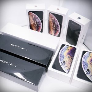 iPhone Xs SIMフリー版 / アップルウォッチ4 大量まとめ買い