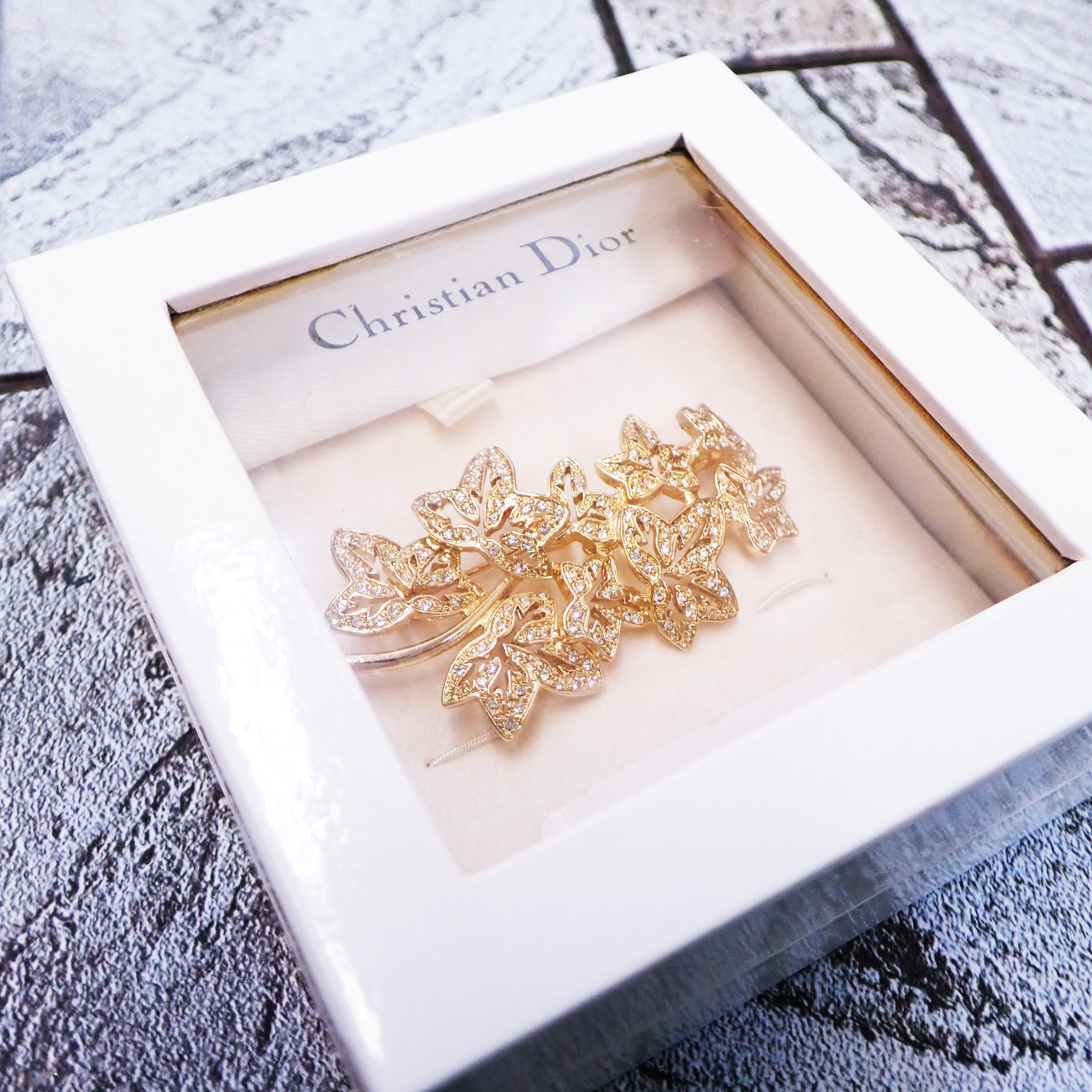 クリスチャンディオール ブローチ リーフモチーフ Christian Dior