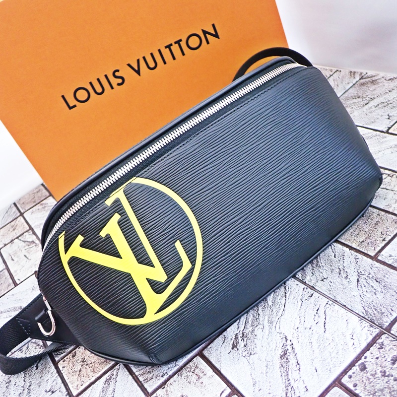 Louis Vuitton ルイヴィトン エピ LV サークルロゴ バムバッグ