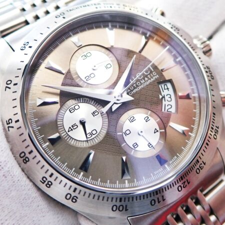 グッチ Gタイムレス 126.2 クロノグラフ デイト 自動巻 46mm メンズ 腕時計