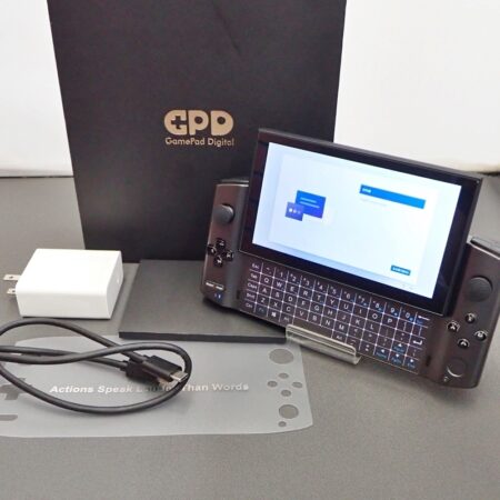 GPD WIN3 Corei7 1195G3 ポータブルゲーミングPC