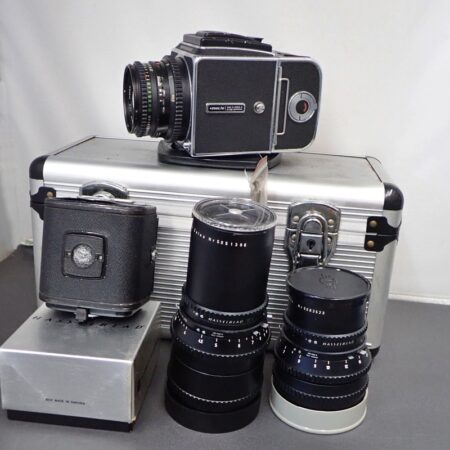 ハッセルブラッド 500C/M ボディ + Carl Zeiss レンズ3本 他